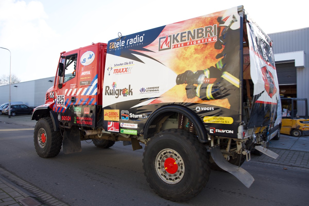 Fireman Dakarteam_truck_1200x800.jpg