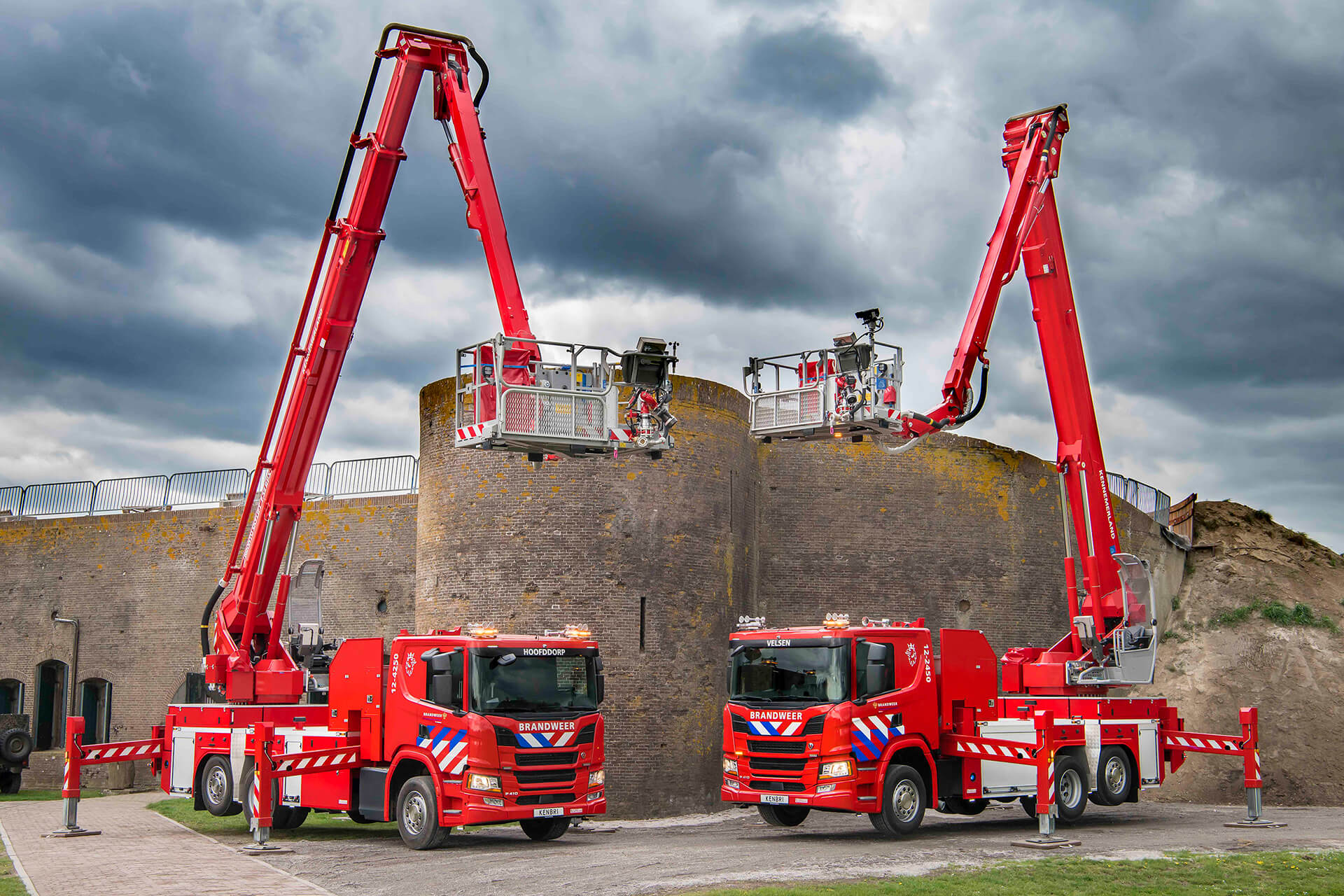 Hoogwerker Bronto Skylift F32 RPX Kenbri Hoogwerker Bronto Skylift F32 RPX Kenbri